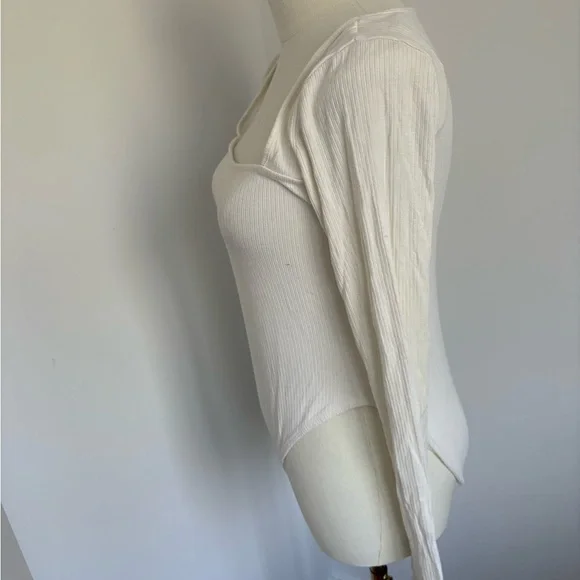 Forever 21 Cream Long Sleeve Fitted Bodysuit - Picture 5 of 6
